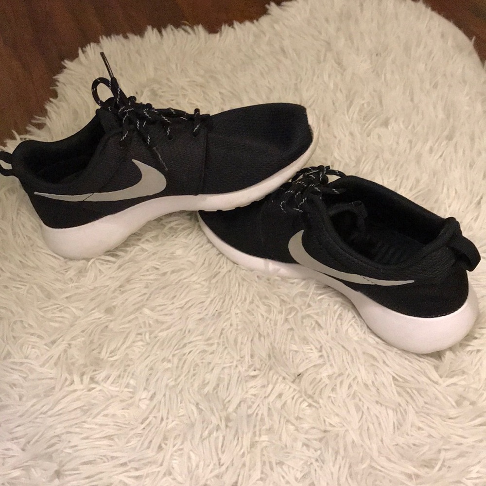 Nike Roche shoes